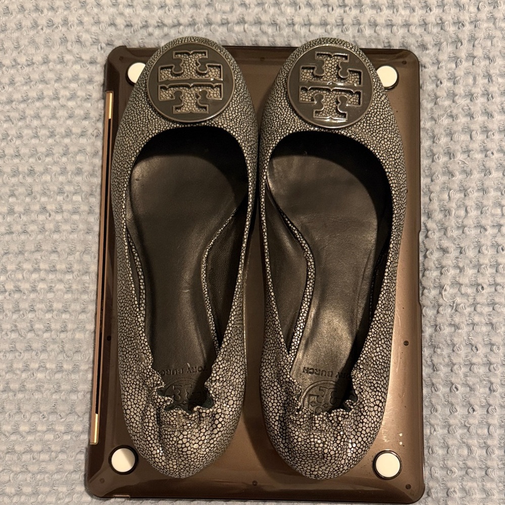 Tory Burch Reva silver grey stingray ballet flats